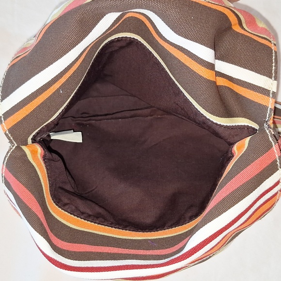 Bohemian striped purse with wooden circle handles - Picture 4 of 9